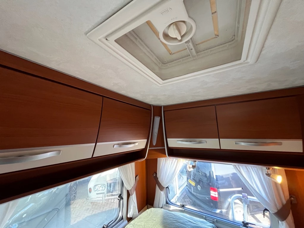 Hoofdafbeelding McLouis P700 Steel 563 Airco Cruise