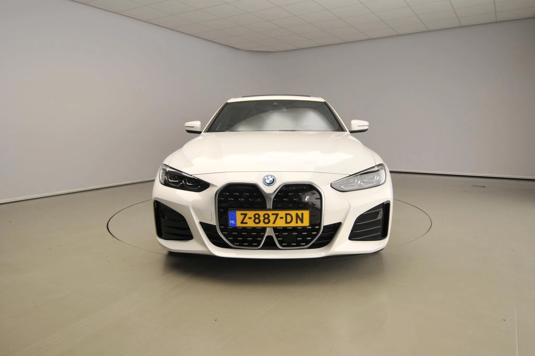 Hoofdafbeelding BMW i4