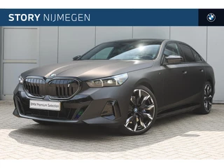 BMW i5 eDrive40 M Sport / Panoramadak / Adaptieve LED / Stoelventilatie / Comfort Access / Parking Assistant Plus / M Sportonderstel