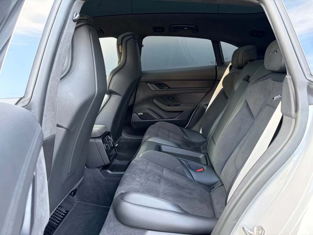 Hoofdafbeelding Porsche Taycan