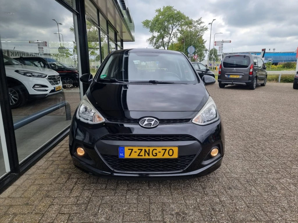Hoofdafbeelding Hyundai i10