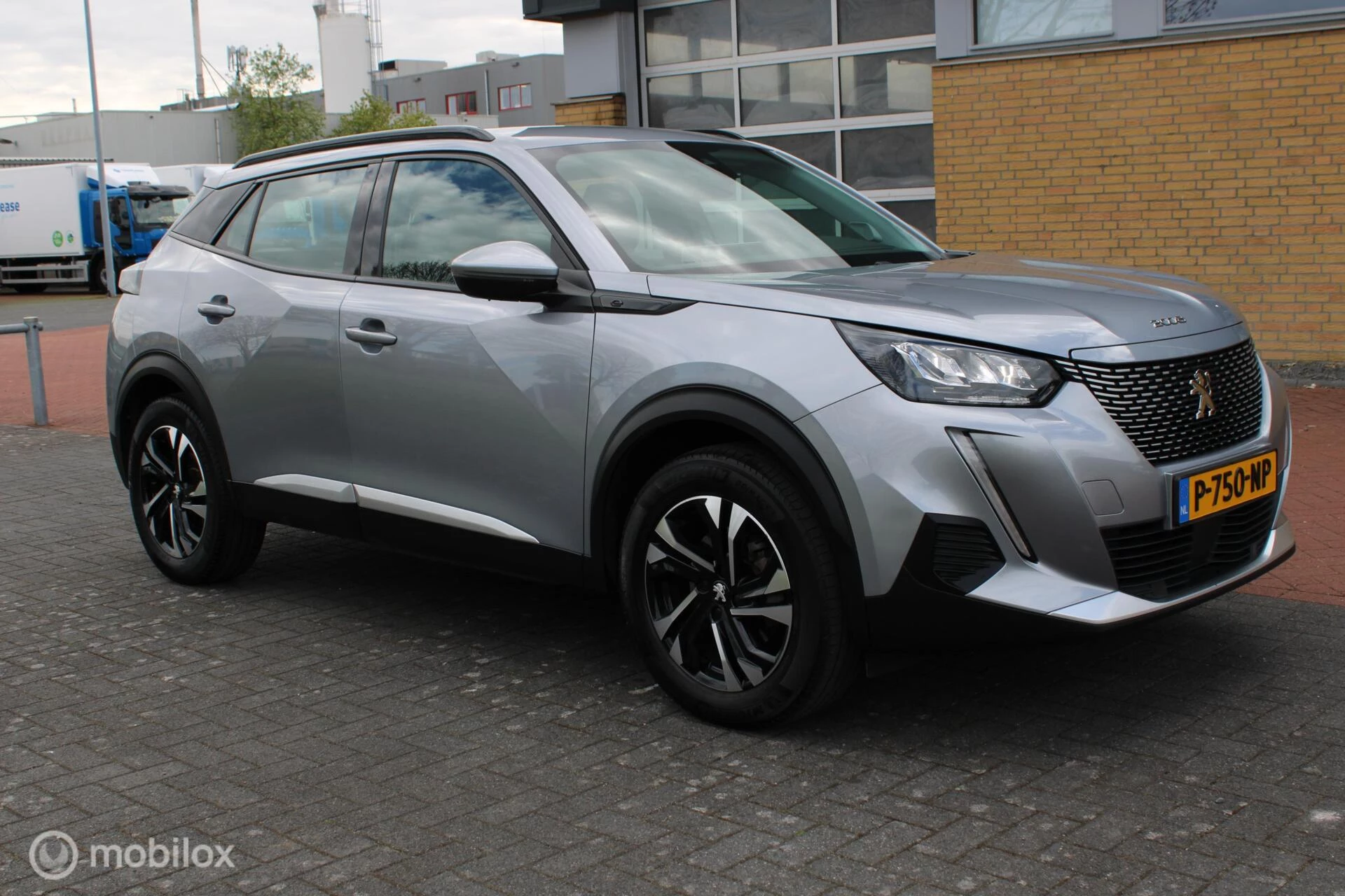 Hoofdafbeelding Peugeot e-2008