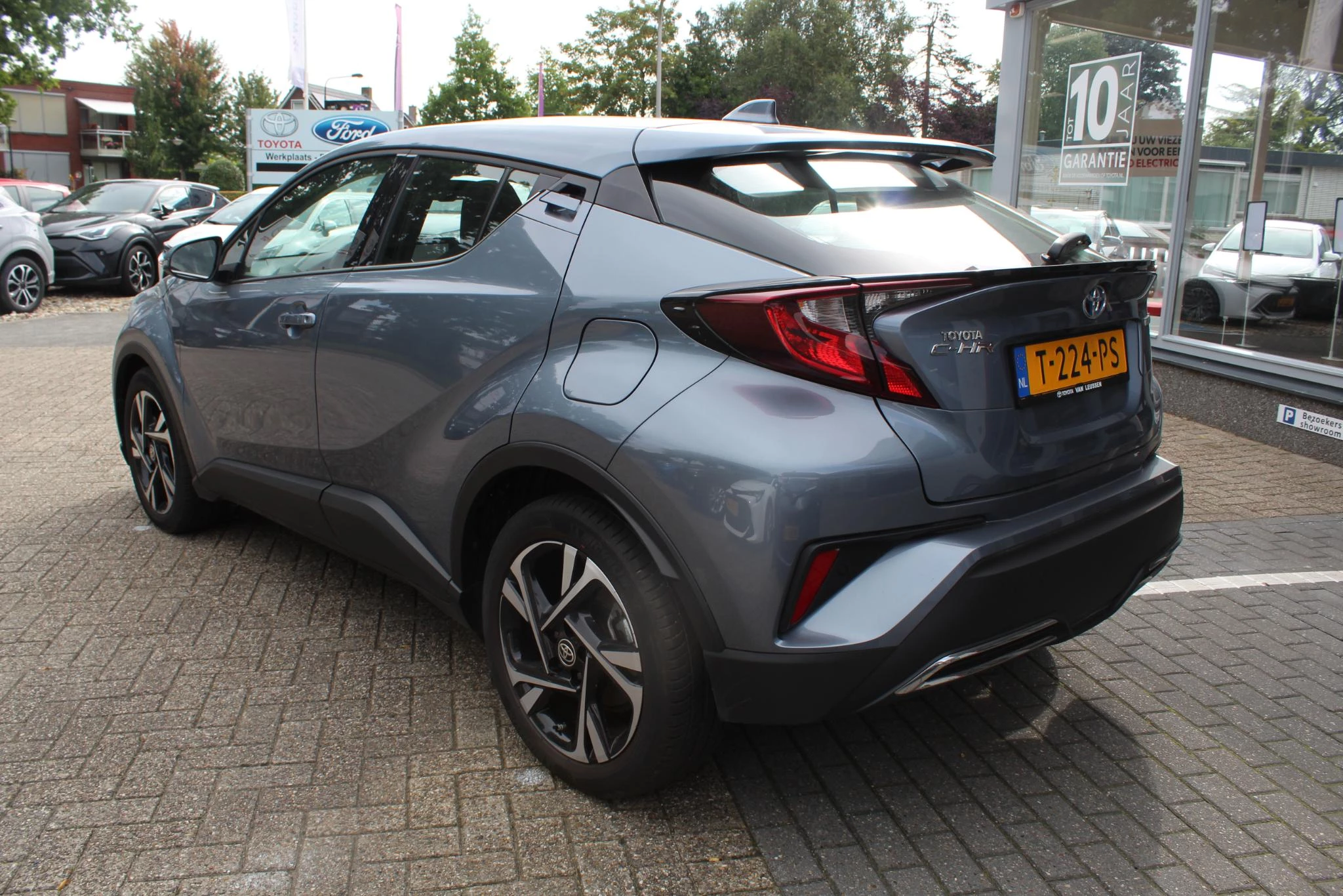 Hoofdafbeelding Toyota C-HR