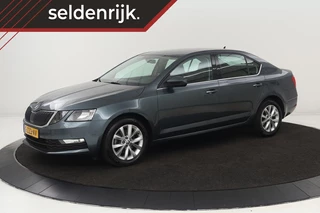 Hoofdafbeelding Škoda Octavia Skoda Octavia 1.0 TSI Business Edition | Camera | Trekhaak |  Carplay | Navigatie | Climate control | PDC | Cruise control | DAB | Bluetooth