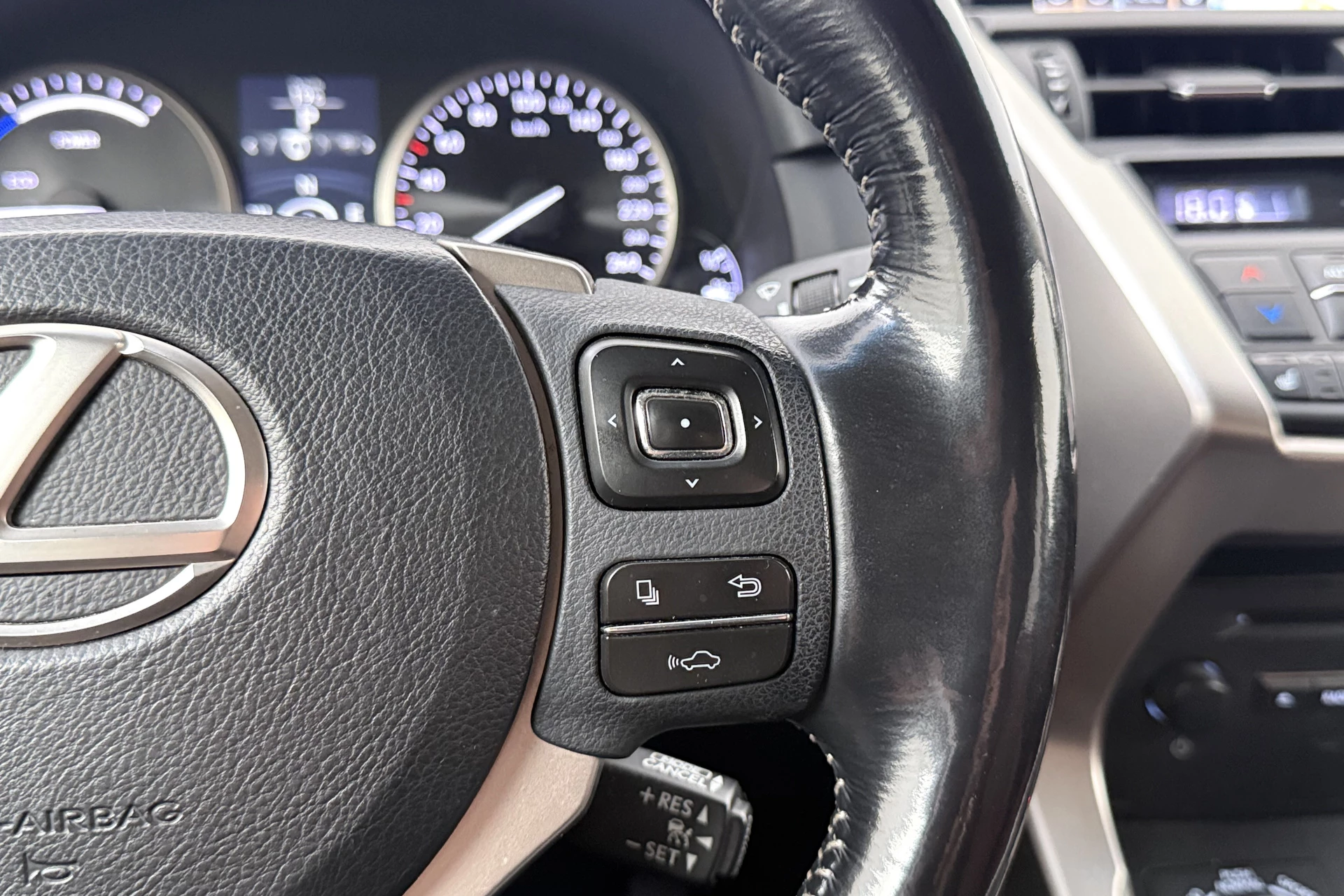 Hoofdafbeelding Lexus NX