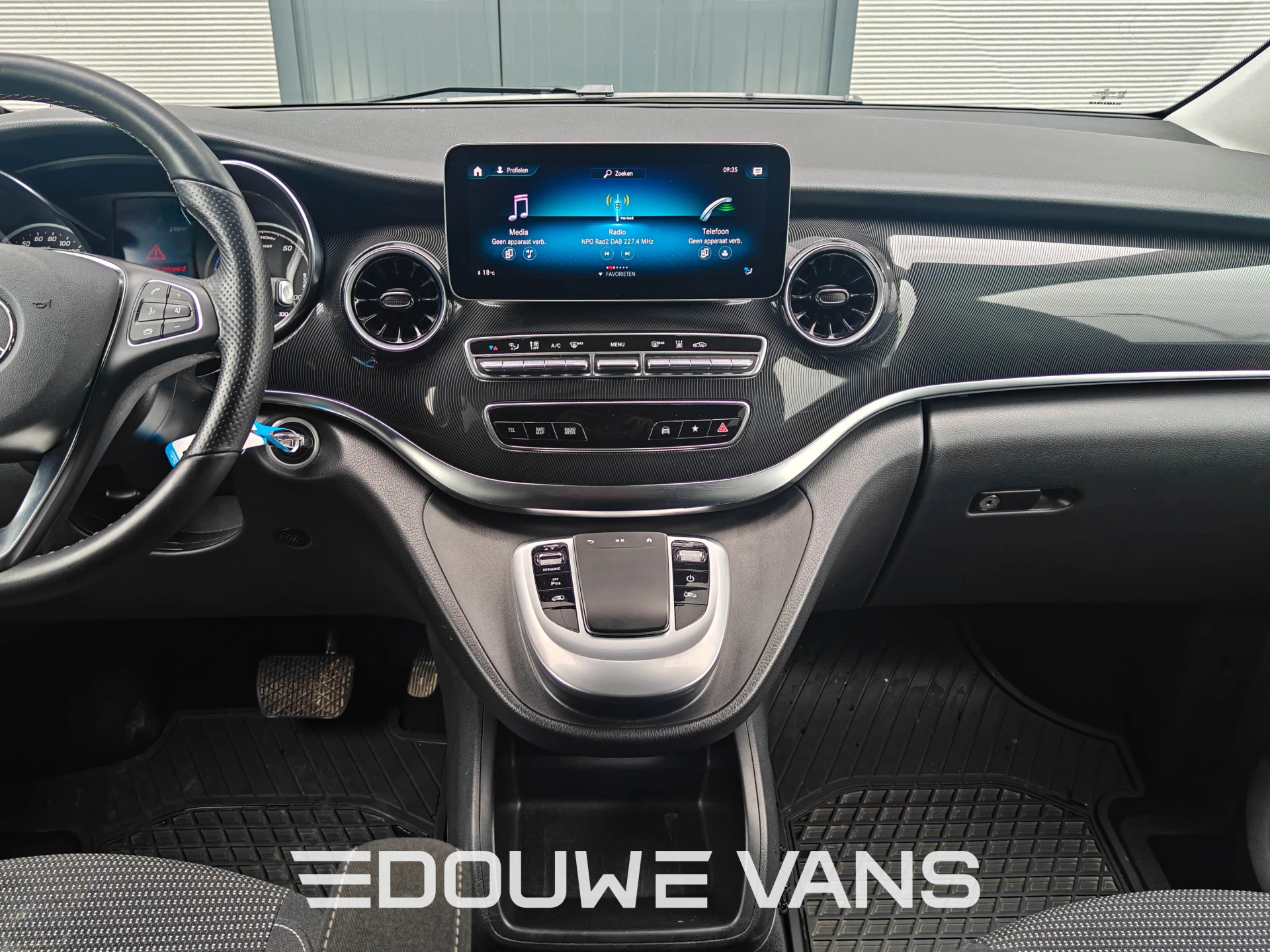 Hoofdafbeelding Mercedes-Benz EQV