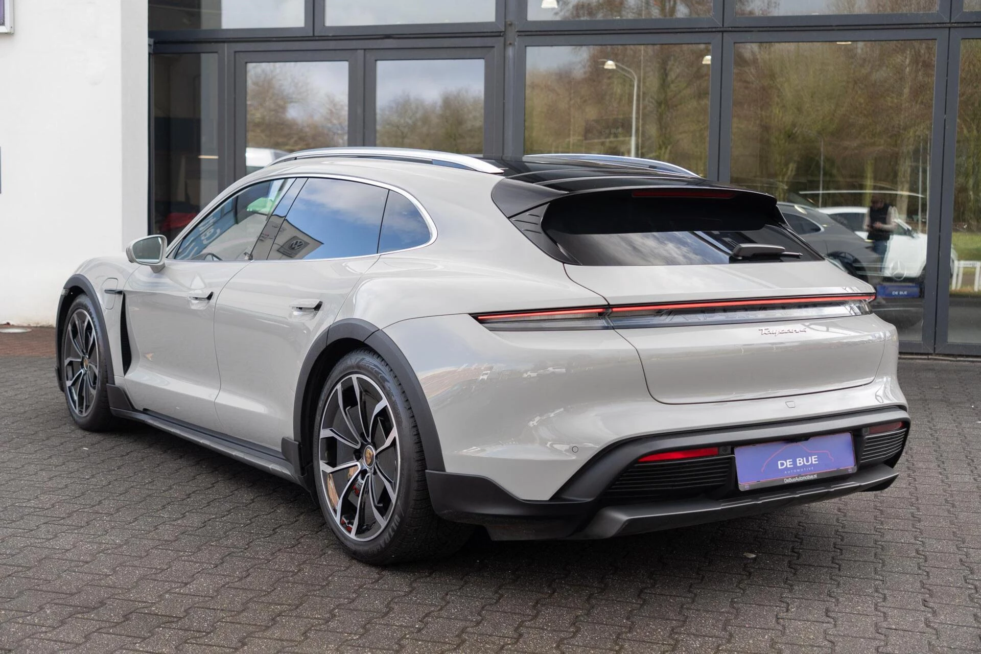 Hoofdafbeelding Porsche Taycan