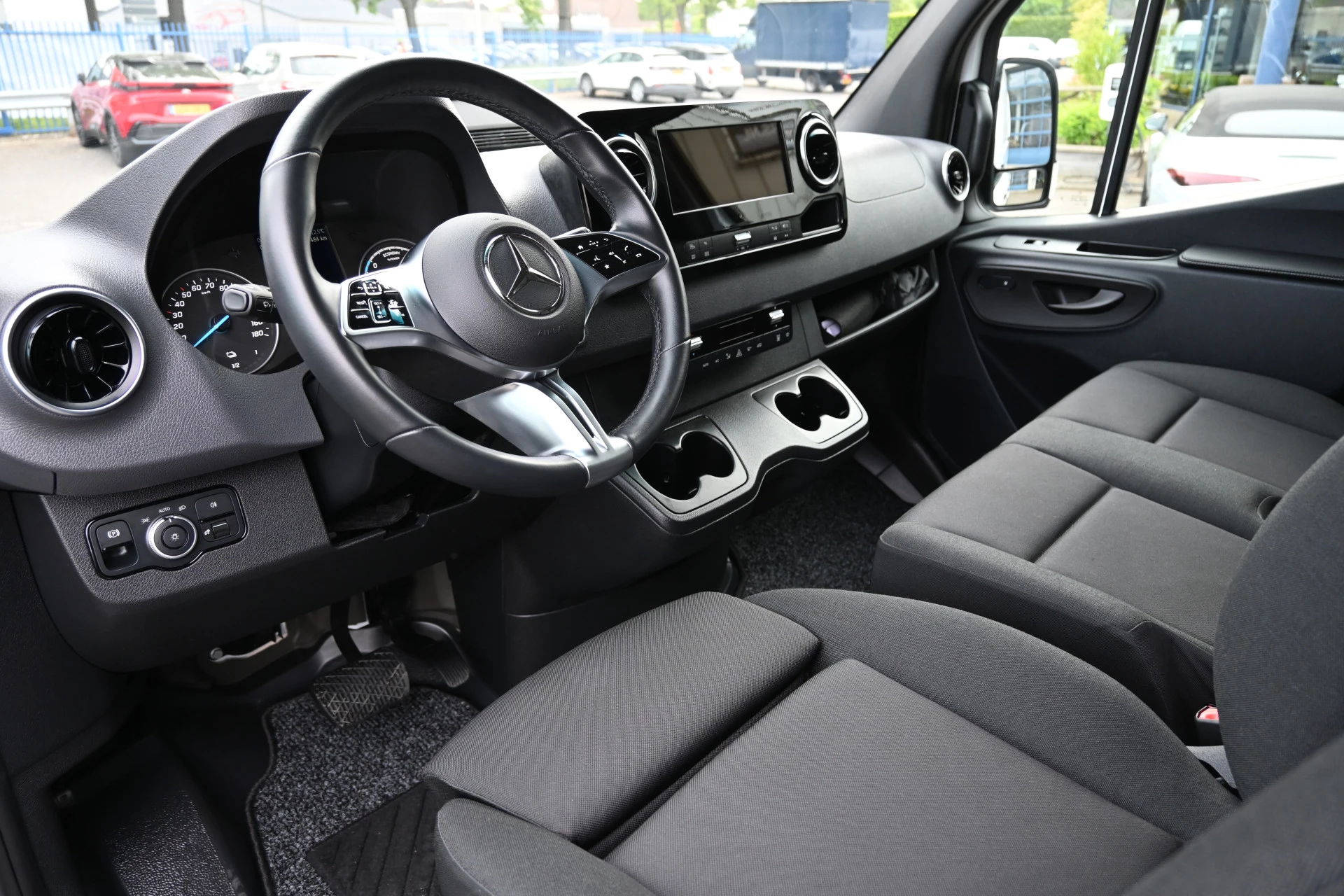 Hoofdafbeelding Mercedes-Benz eSprinter