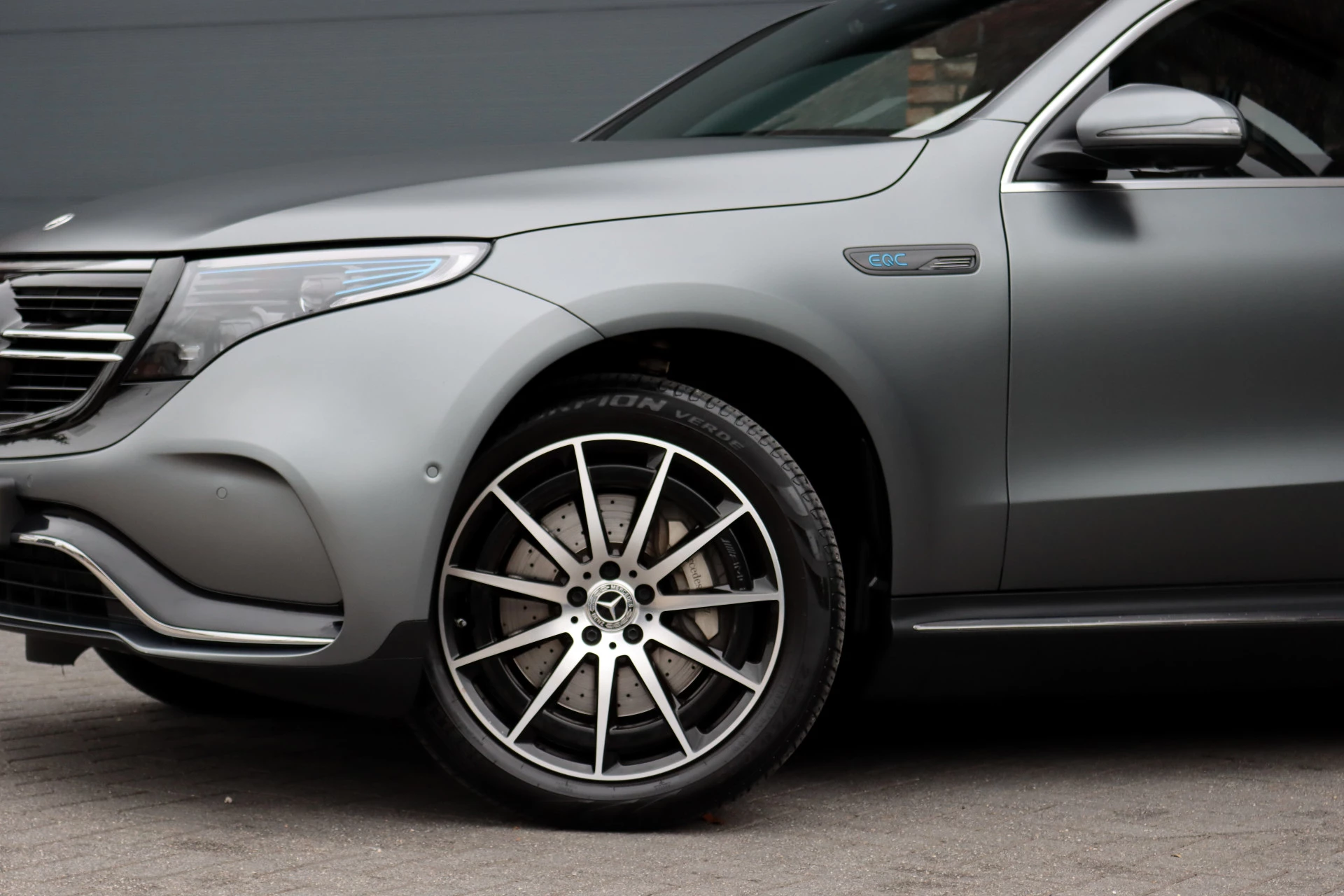 Hoofdafbeelding Mercedes-Benz EQC