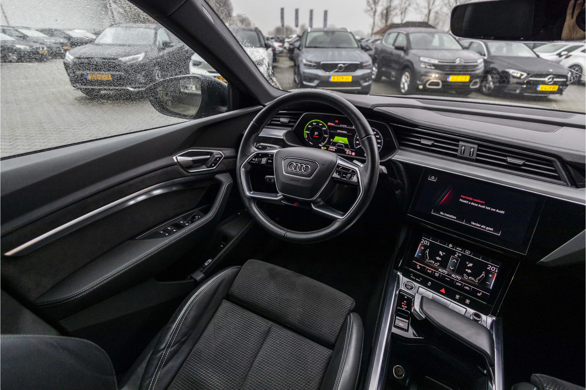 Hoofdafbeelding Audi e-tron