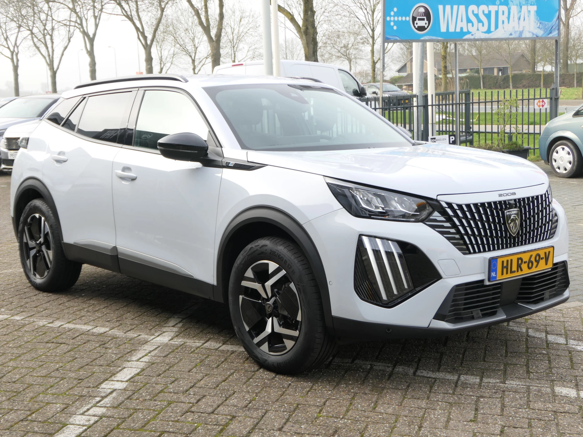 Hoofdafbeelding Peugeot e-2008