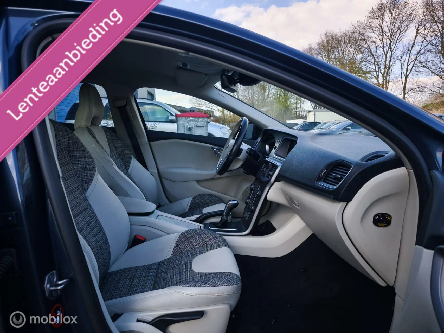 Hoofdafbeelding Volvo V40