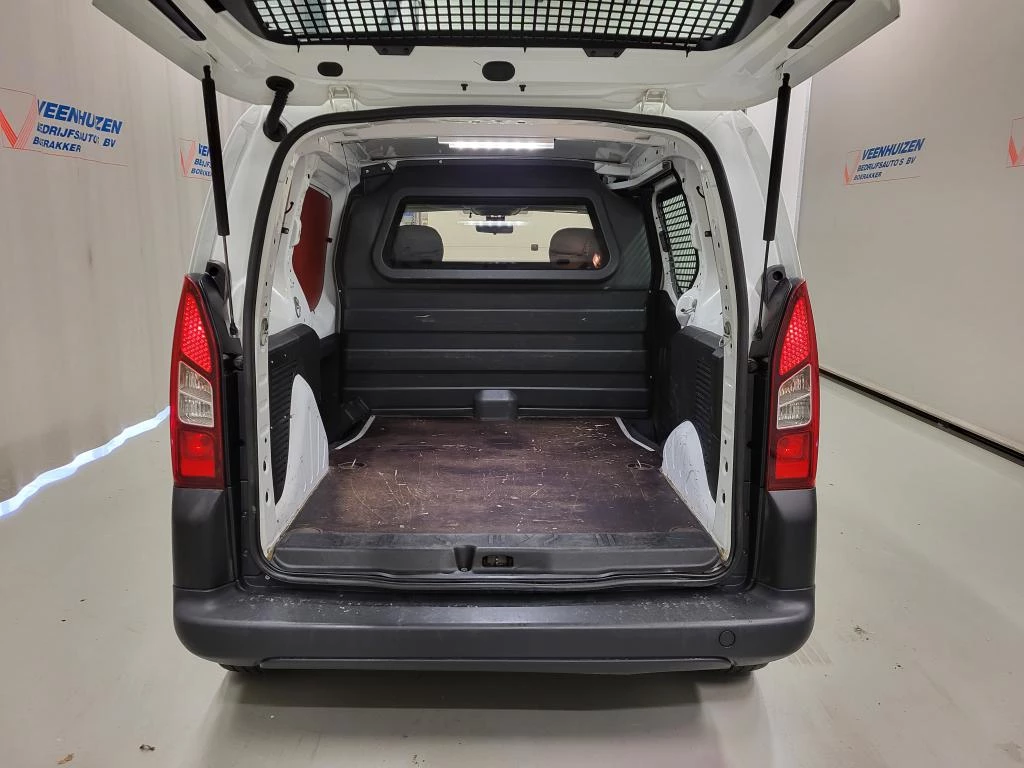 Hoofdafbeelding Peugeot Partner