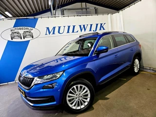 Hoofdafbeelding Škoda Kodiaq Škoda Kodiaq 1.5 TSI Business Edition / Pano / Trekhaak / NL Auto