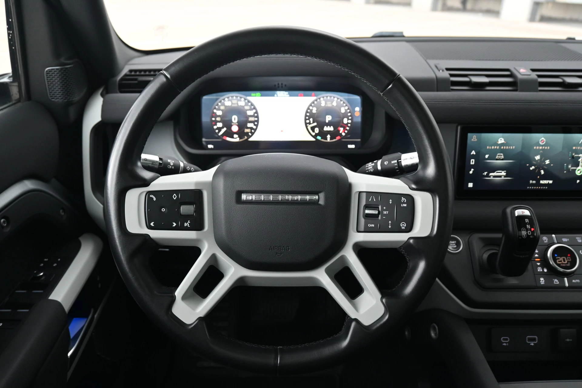Hoofdafbeelding Land Rover Defender