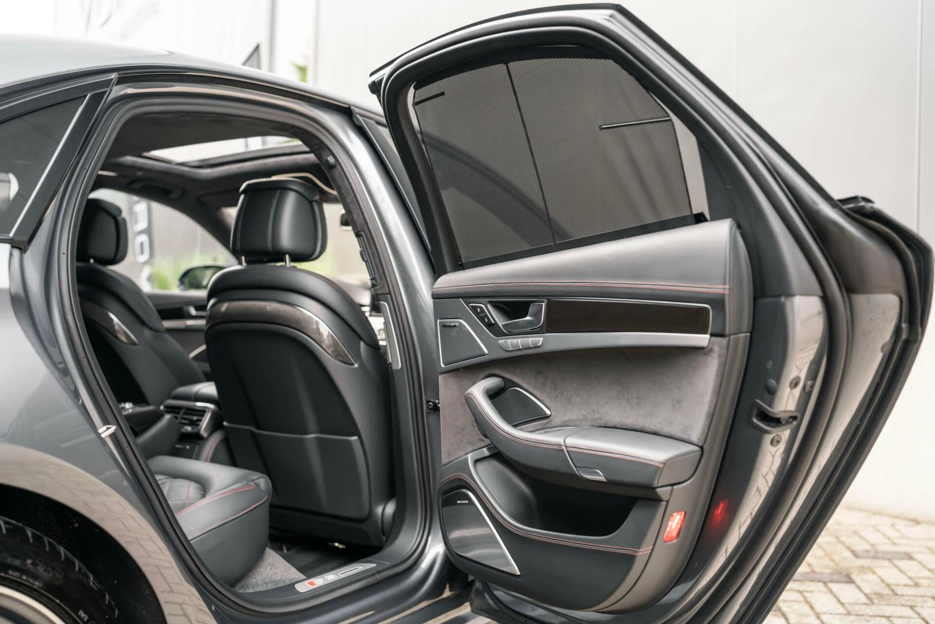 Hoofdafbeelding Audi S8