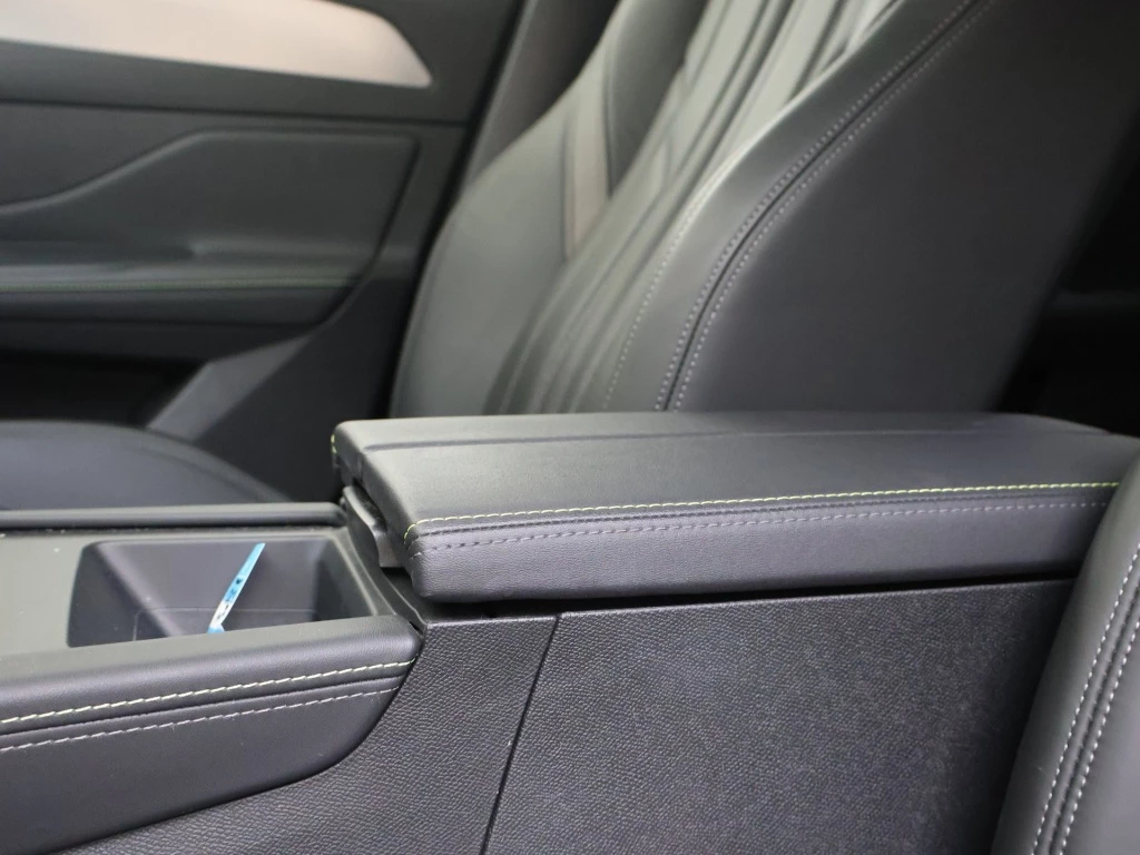 Hoofdafbeelding Peugeot 408