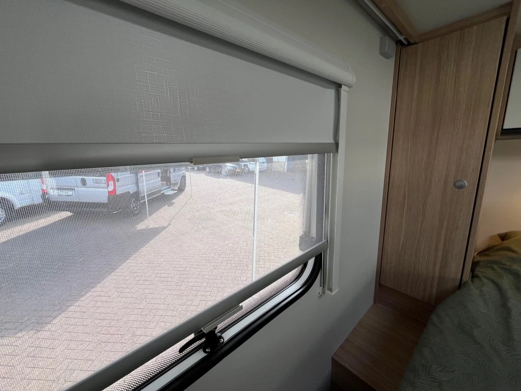 Hoofdafbeelding Sunlight V69 Adventure Ed. Queensbed Zonnepaneel