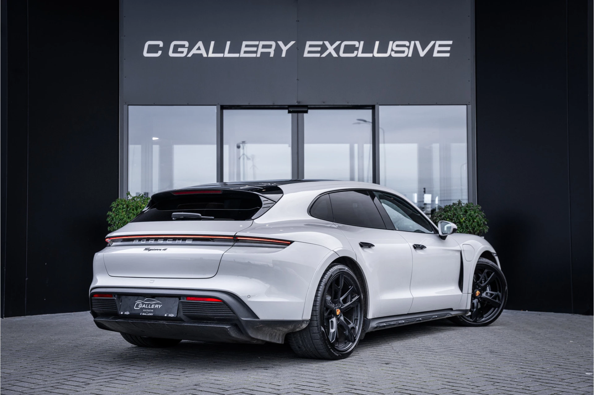 Hoofdafbeelding Porsche Taycan