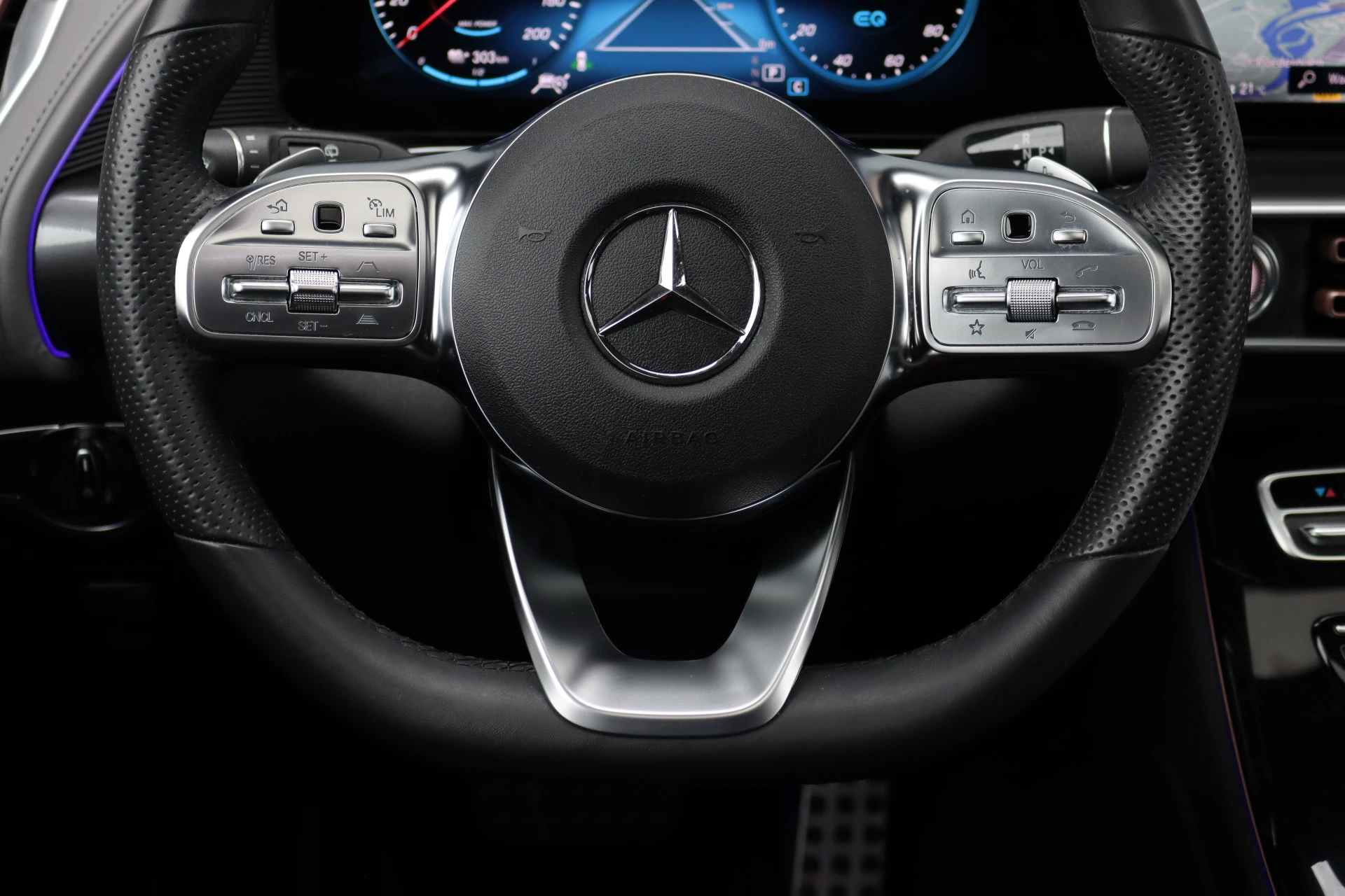 Hoofdafbeelding Mercedes-Benz EQC