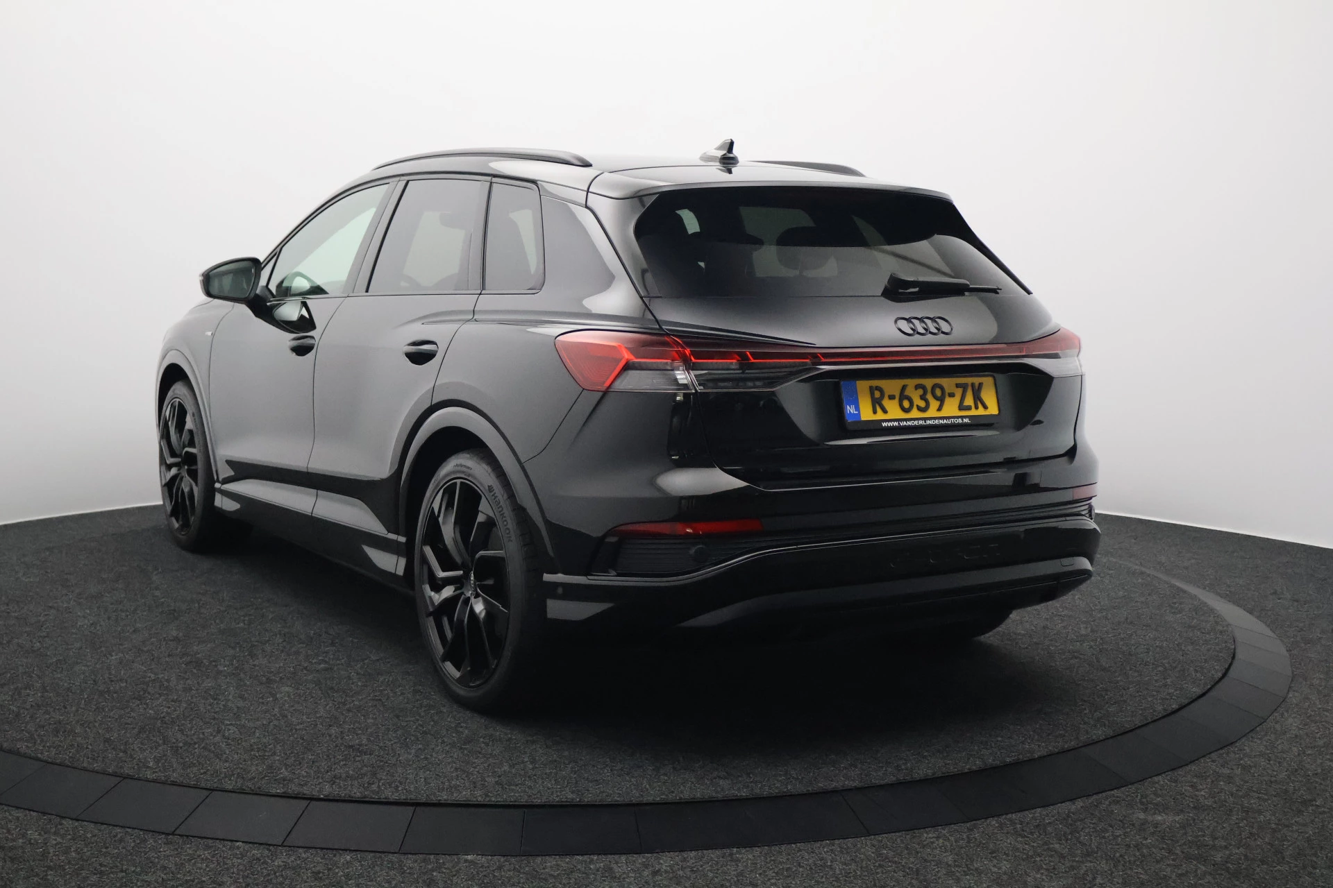 Hoofdafbeelding Audi Q4 e-tron