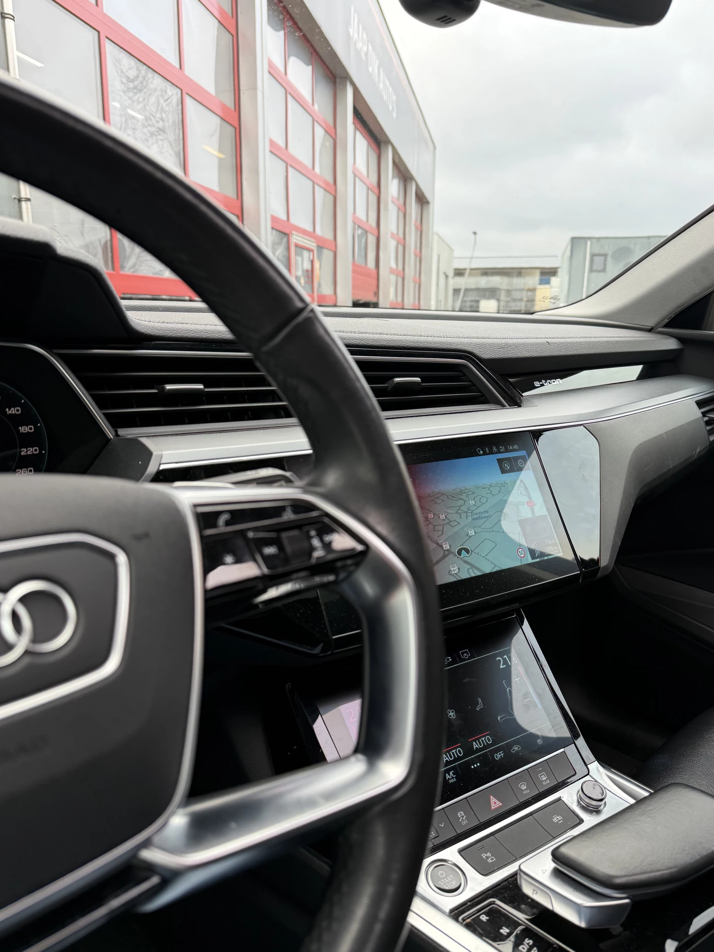 Hoofdafbeelding Audi e-tron