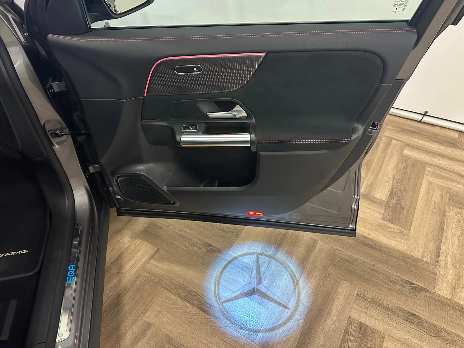 Hoofdafbeelding Mercedes-Benz EQA