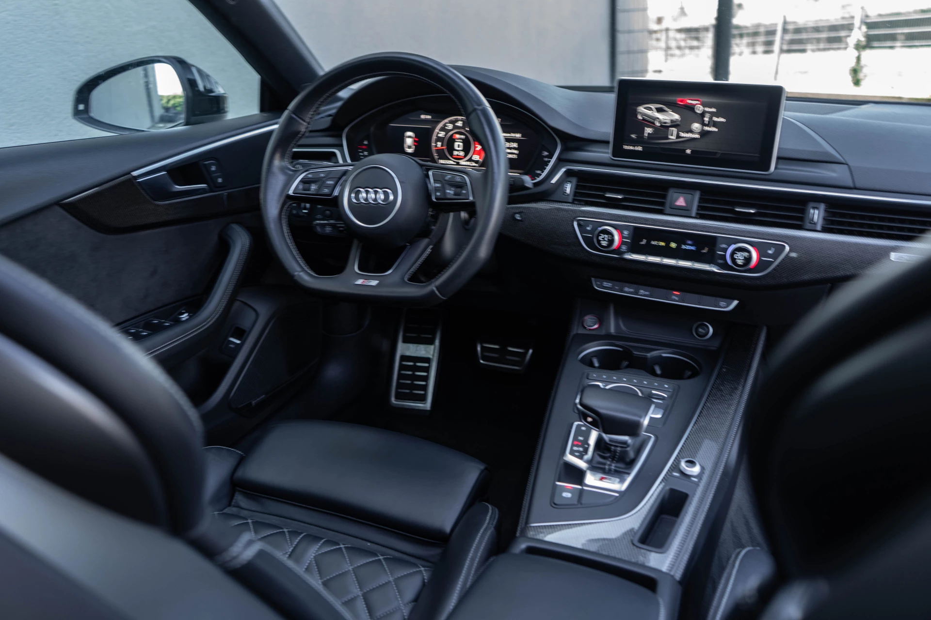 Hoofdafbeelding Audi S5