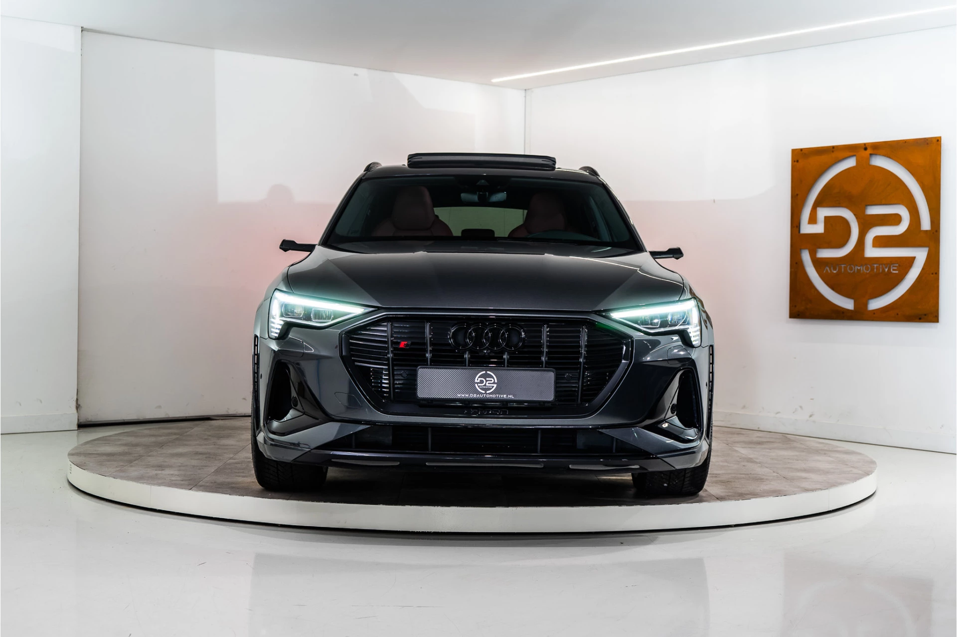 Hoofdafbeelding Audi e-tron