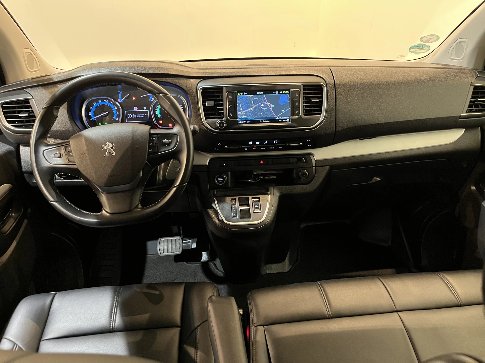 Hoofdafbeelding Peugeot e-Expert