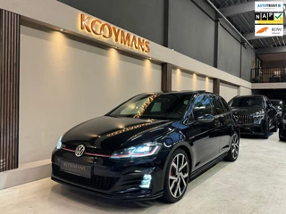 Hoofdafbeelding Volkswagen Golf Volkswagen Golf 2.0 TSI GTI Performance PANO / LEDER/ VIRTUAL / CARPLAY/ EERSTE EIGENAAR/ FABRIEKSGARANTIE/ DODEHOEK / DCC/ CRUISE