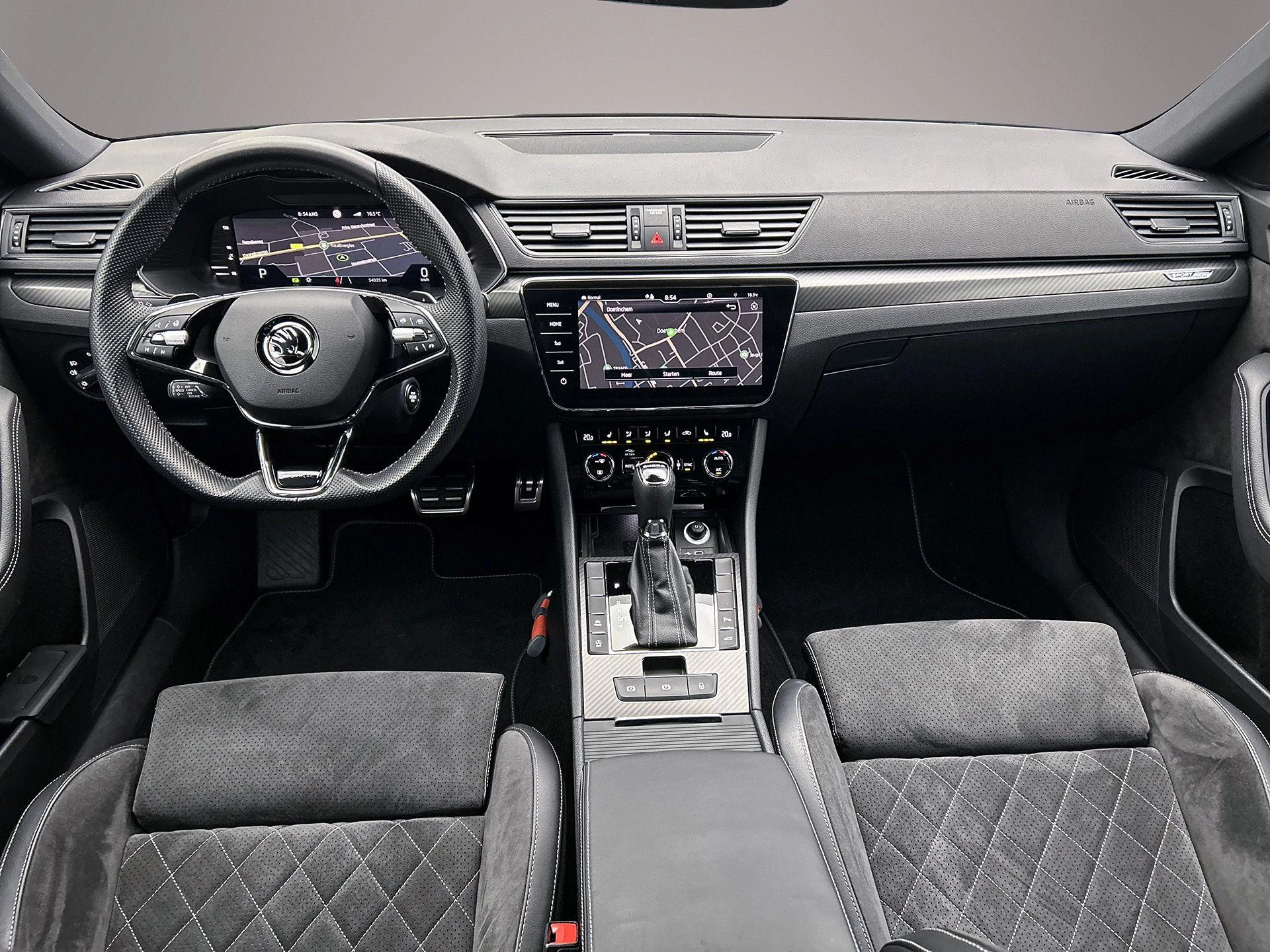 Hoofdafbeelding Škoda Superb