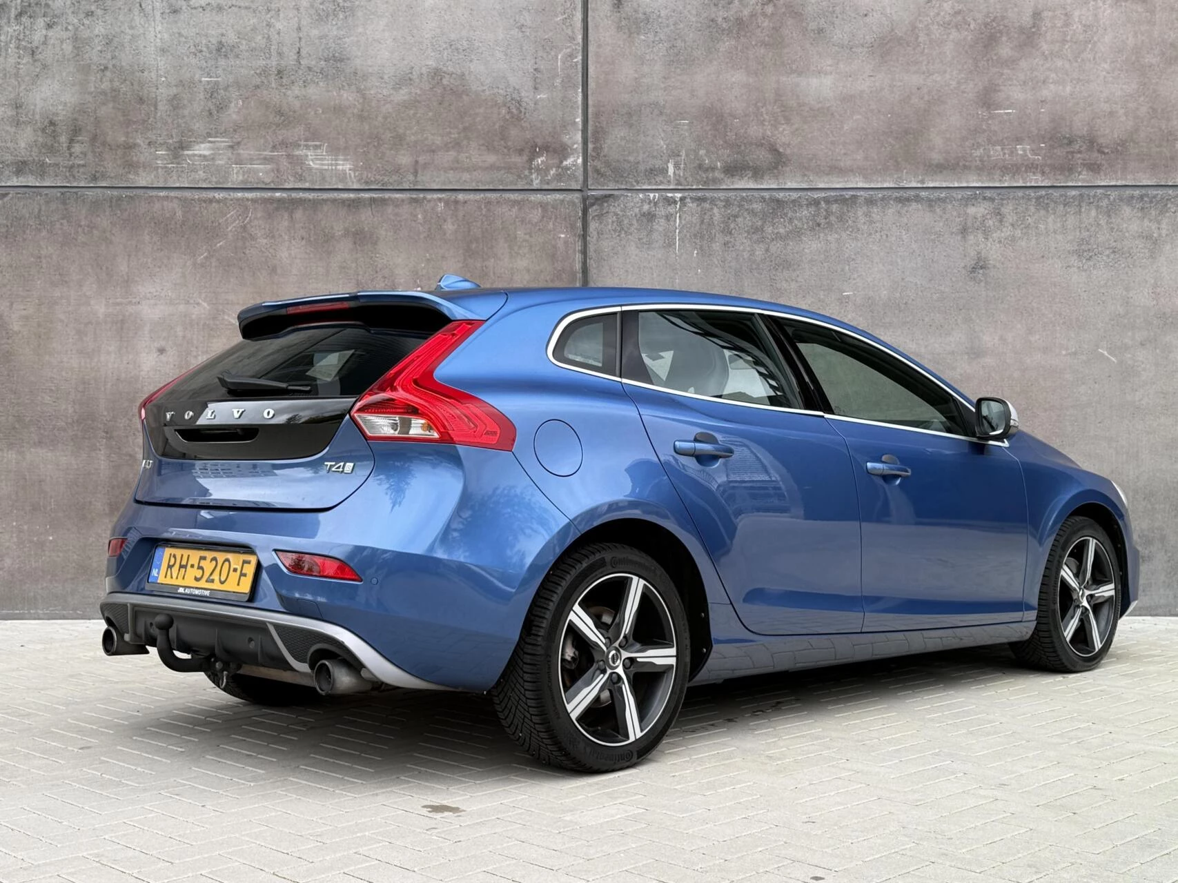 Hoofdafbeelding Volvo V40