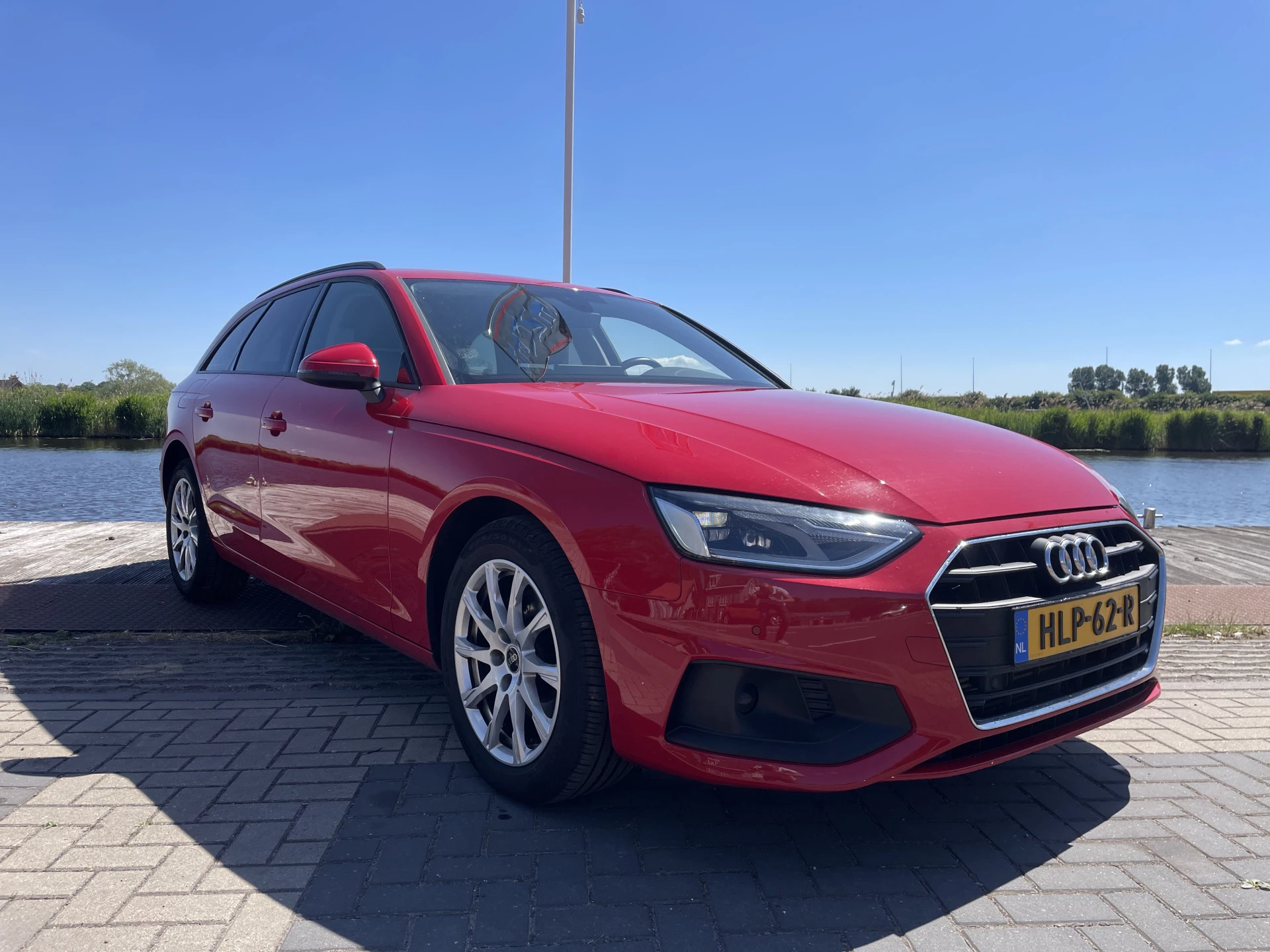 Hoofdafbeelding Audi A4