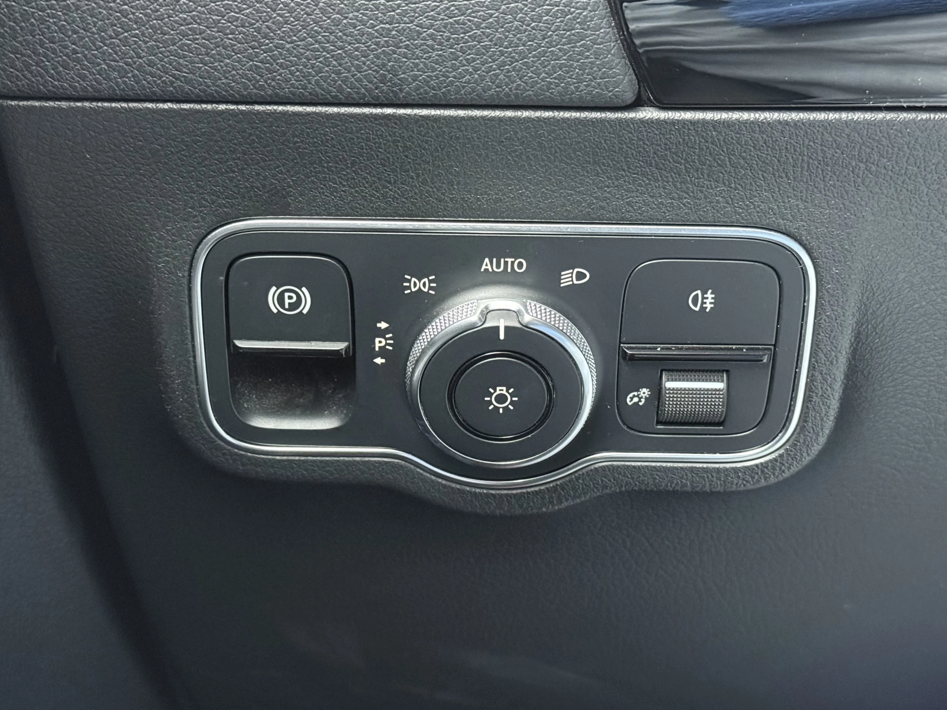 Hoofdafbeelding Mercedes-Benz EQA