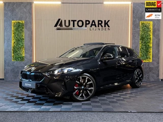 BMW 1-serie 120 M Sport Pro PANO|FABRIEKSGARANTIE|HARMAN KARDON|DEALER ONDERHOUDEN|KEYLESS|CARPLAY|CAMERA|SFEERVERL|19INCH|BOMVOL!
