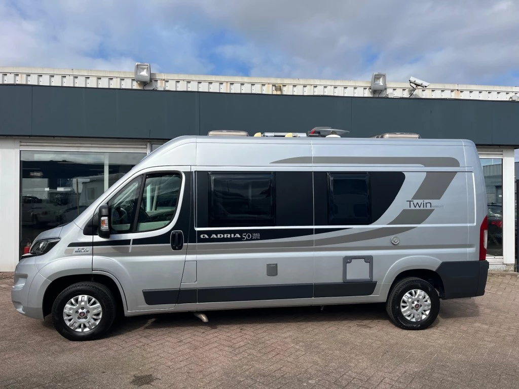 Hoofdafbeelding Adria Twin 600spt 50 Years Edition