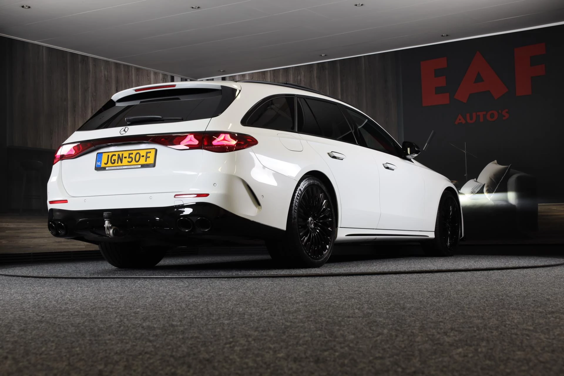 Hoofdafbeelding Mercedes-Benz E-Klasse