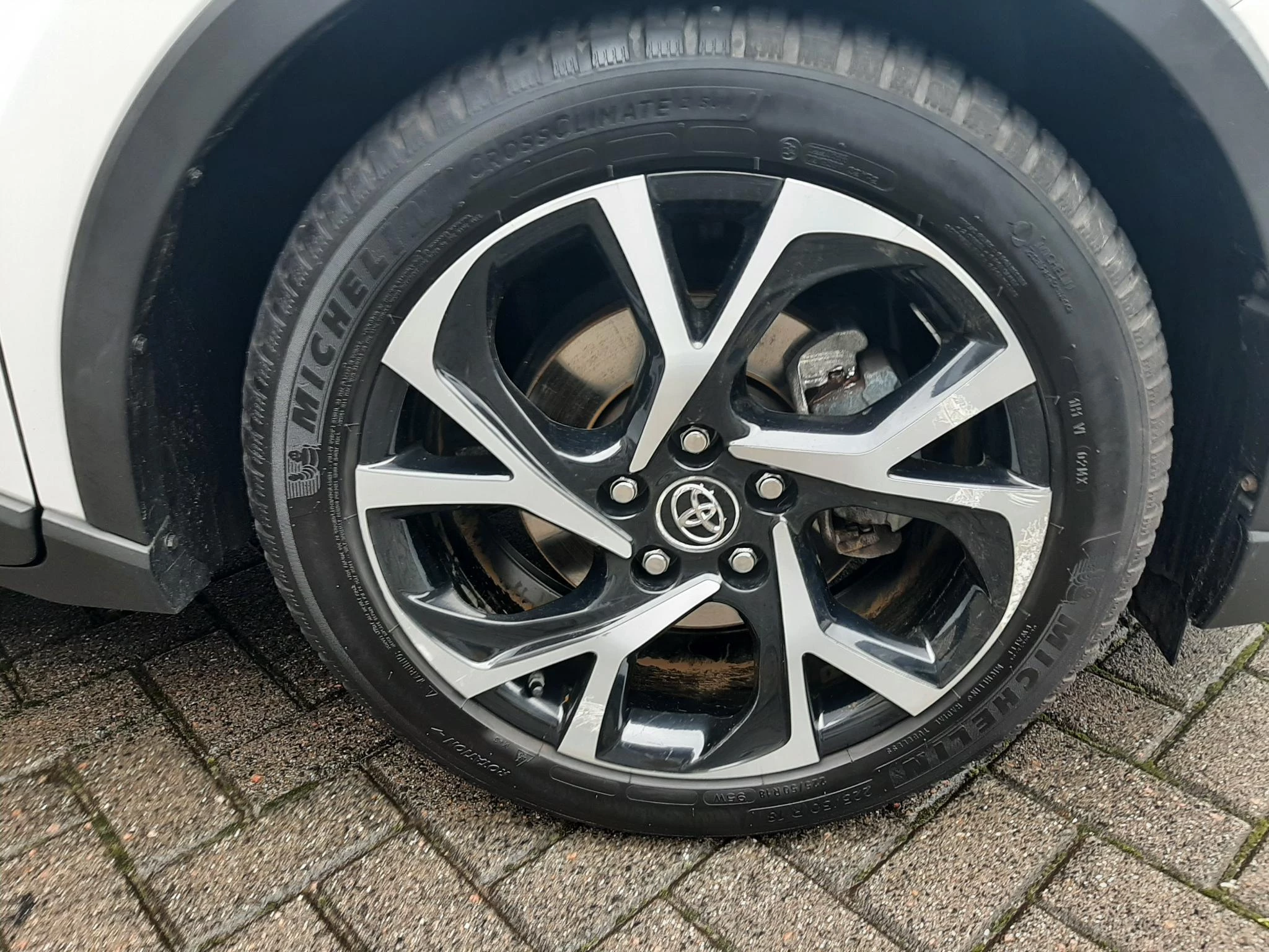 Hoofdafbeelding Toyota C-HR