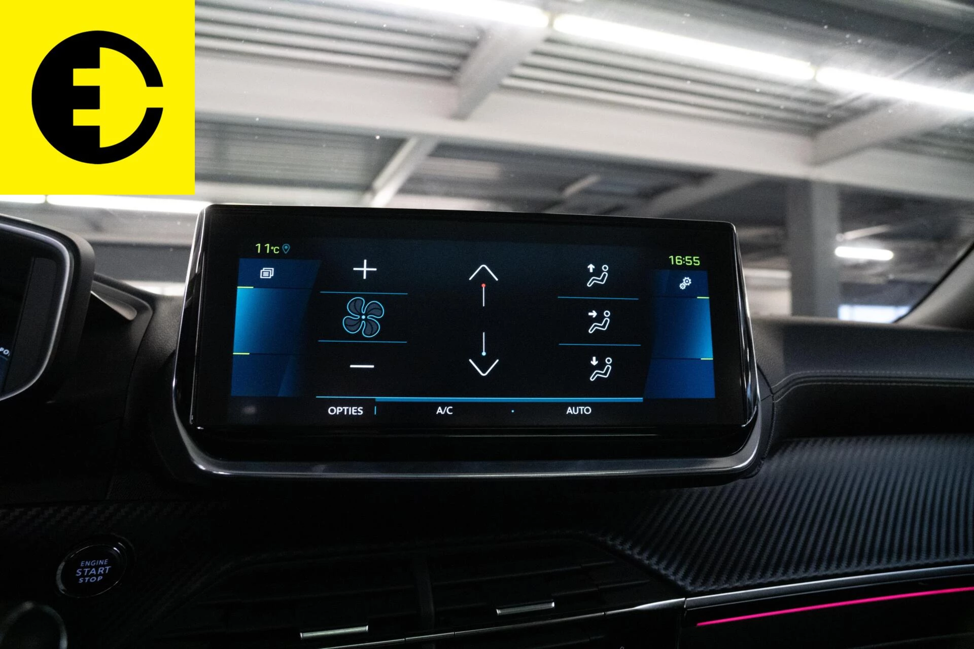 Hoofdafbeelding Peugeot e-2008