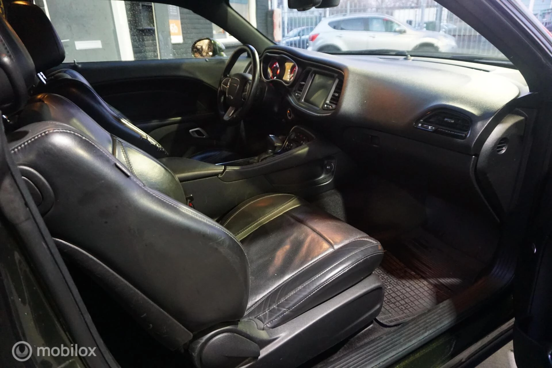 Hoofdafbeelding Dodge challanger