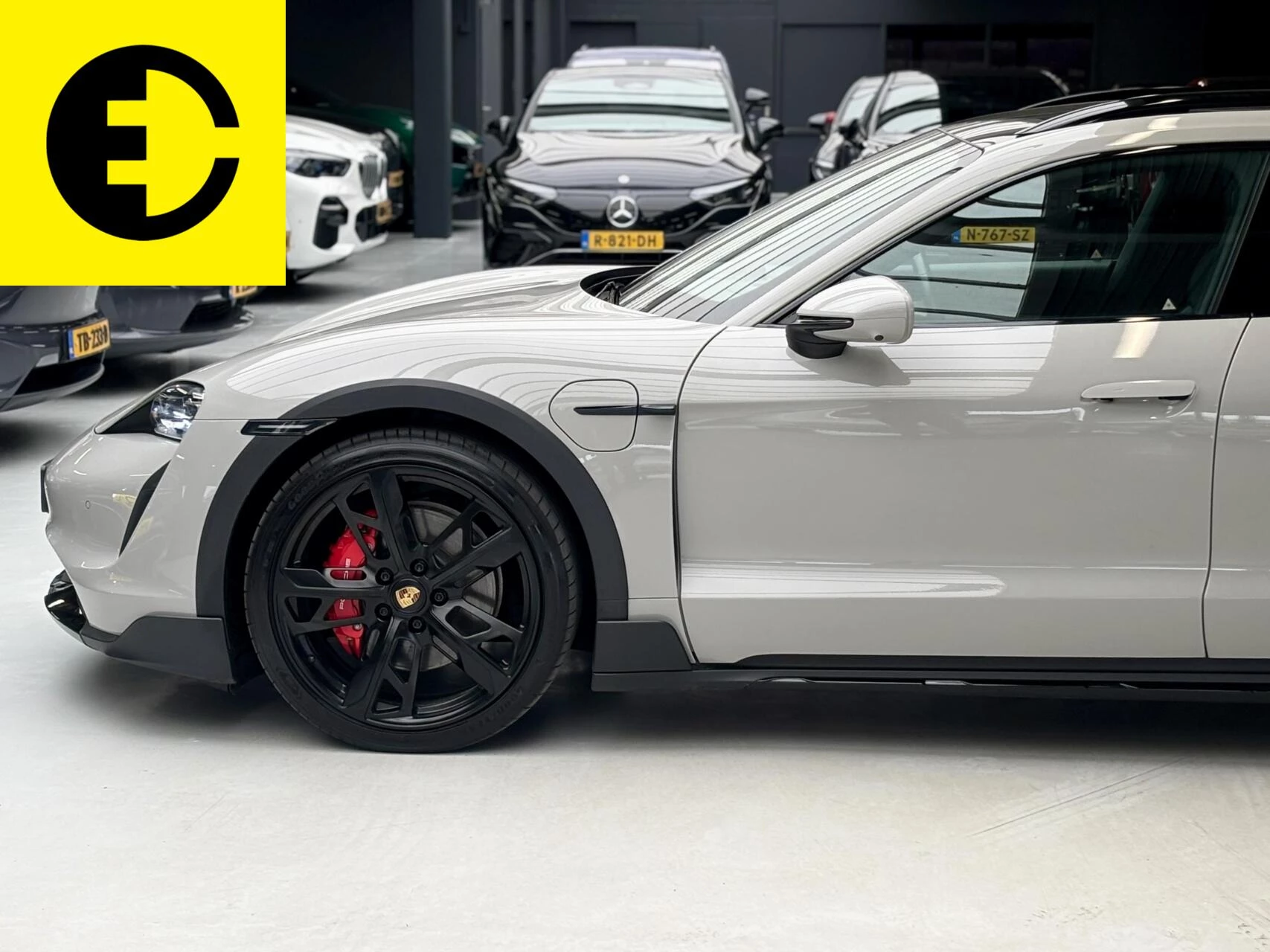 Hoofdafbeelding Porsche Taycan