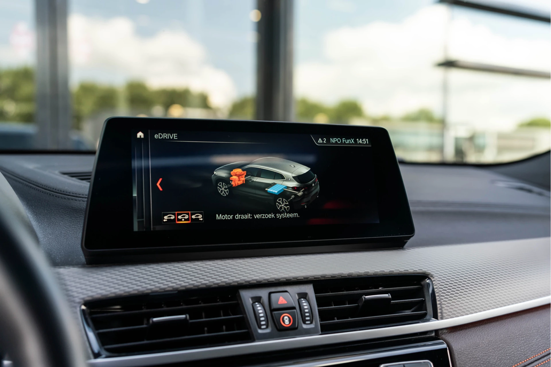 Hoofdafbeelding BMW X2