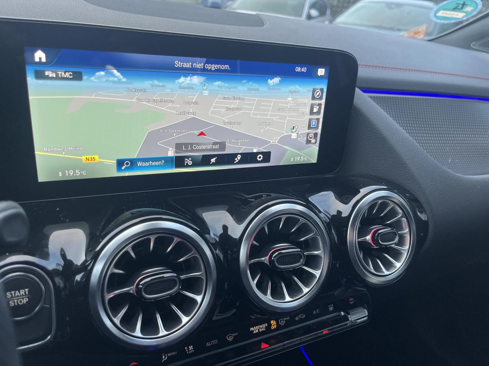 Hoofdafbeelding Mercedes-Benz EQA