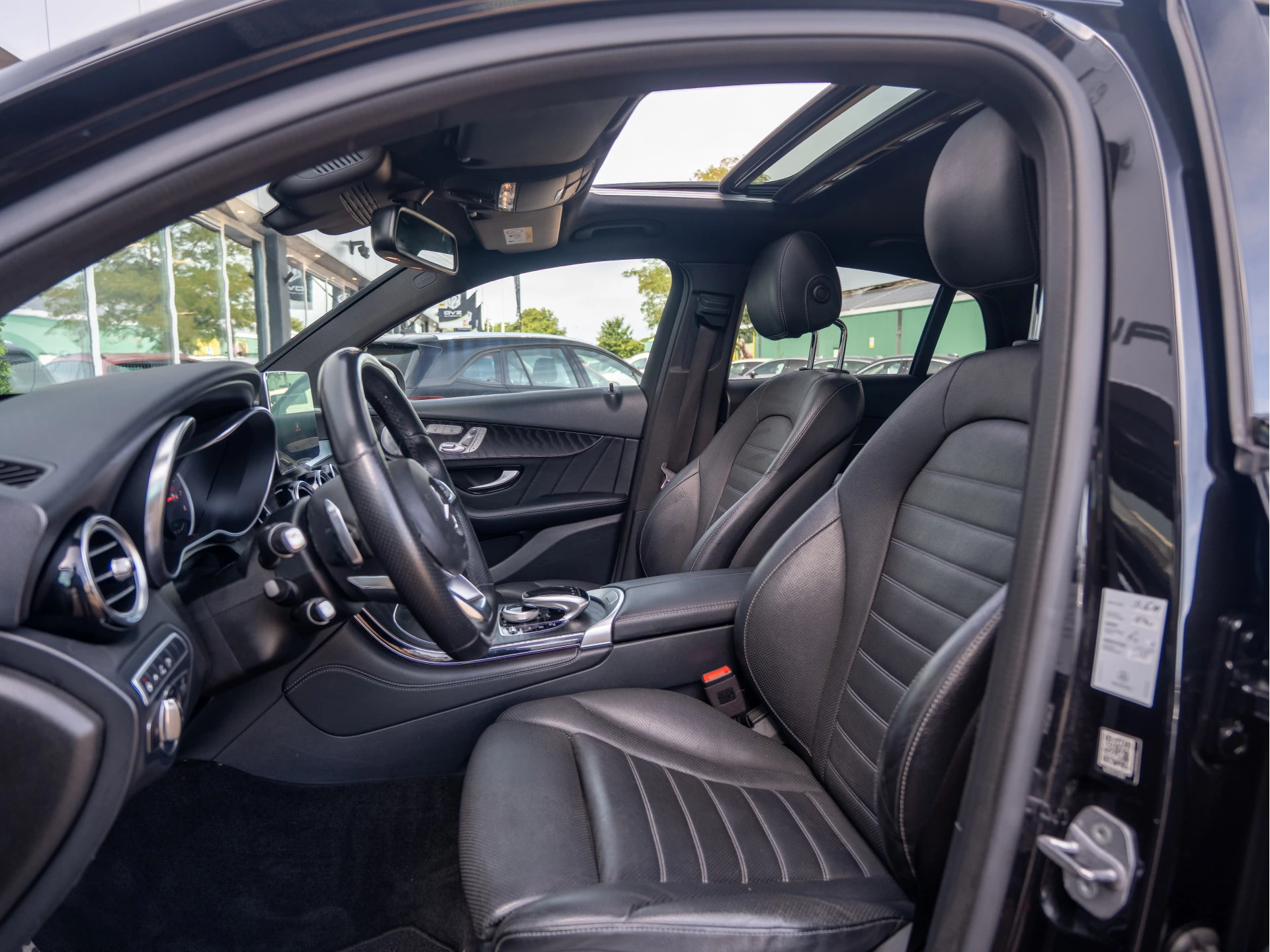 Hoofdafbeelding Mercedes-Benz GLC
