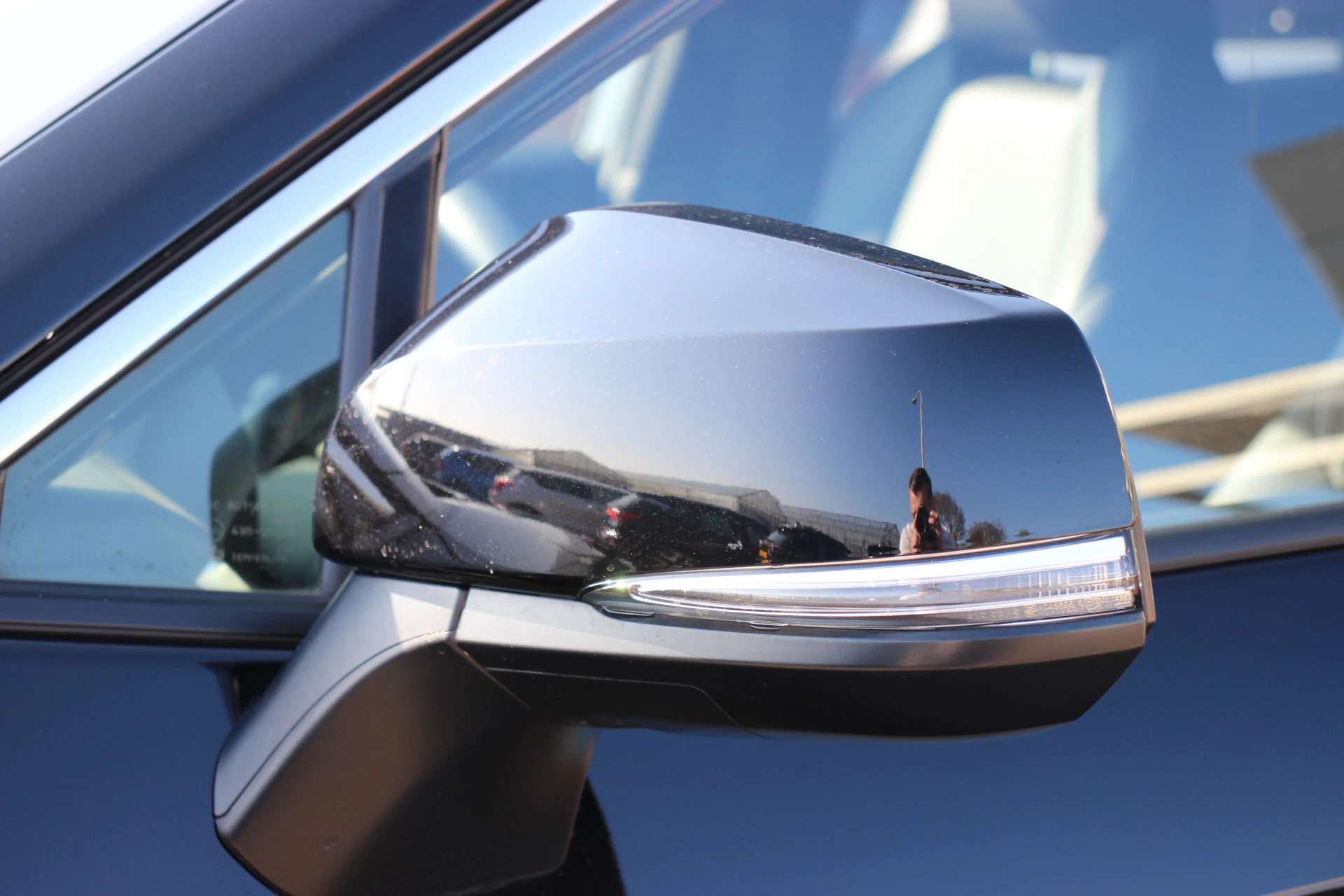 Hoofdafbeelding Suzuki Across