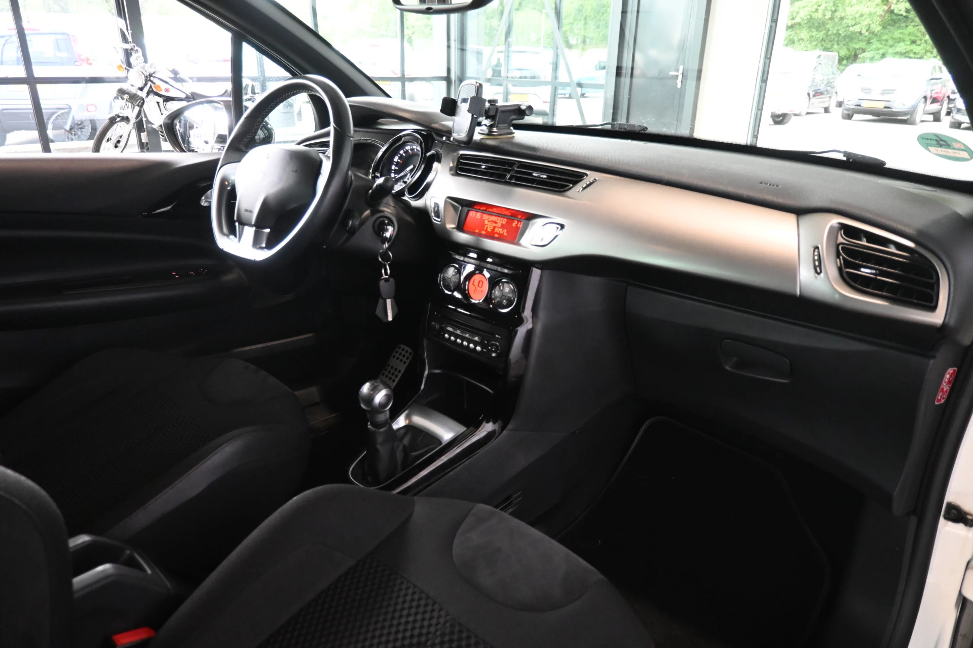 Hoofdafbeelding DS DS 3