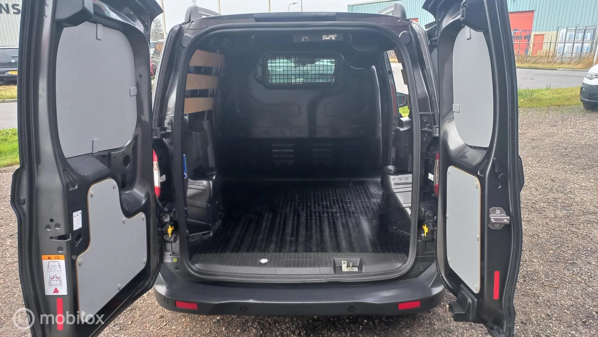 Hoofdafbeelding Ford Transit Courier