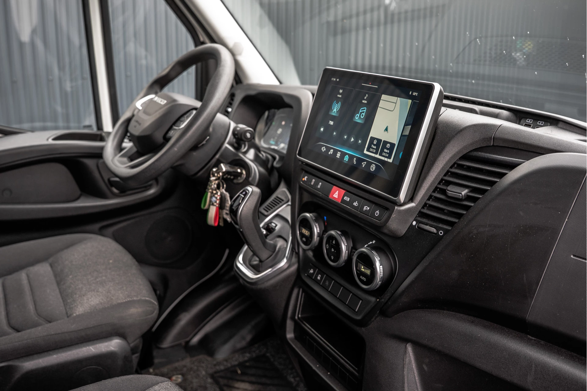 Hoofdafbeelding Iveco 35S18 | 3.0L 180PK | Automaat | NW MODEL | 3.5T Trekgewicht | Camera | Carplay | Climate