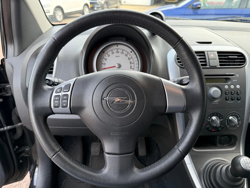 Hoofdafbeelding Opel Agila